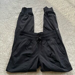 Dance Studio Mid Rise Jogger